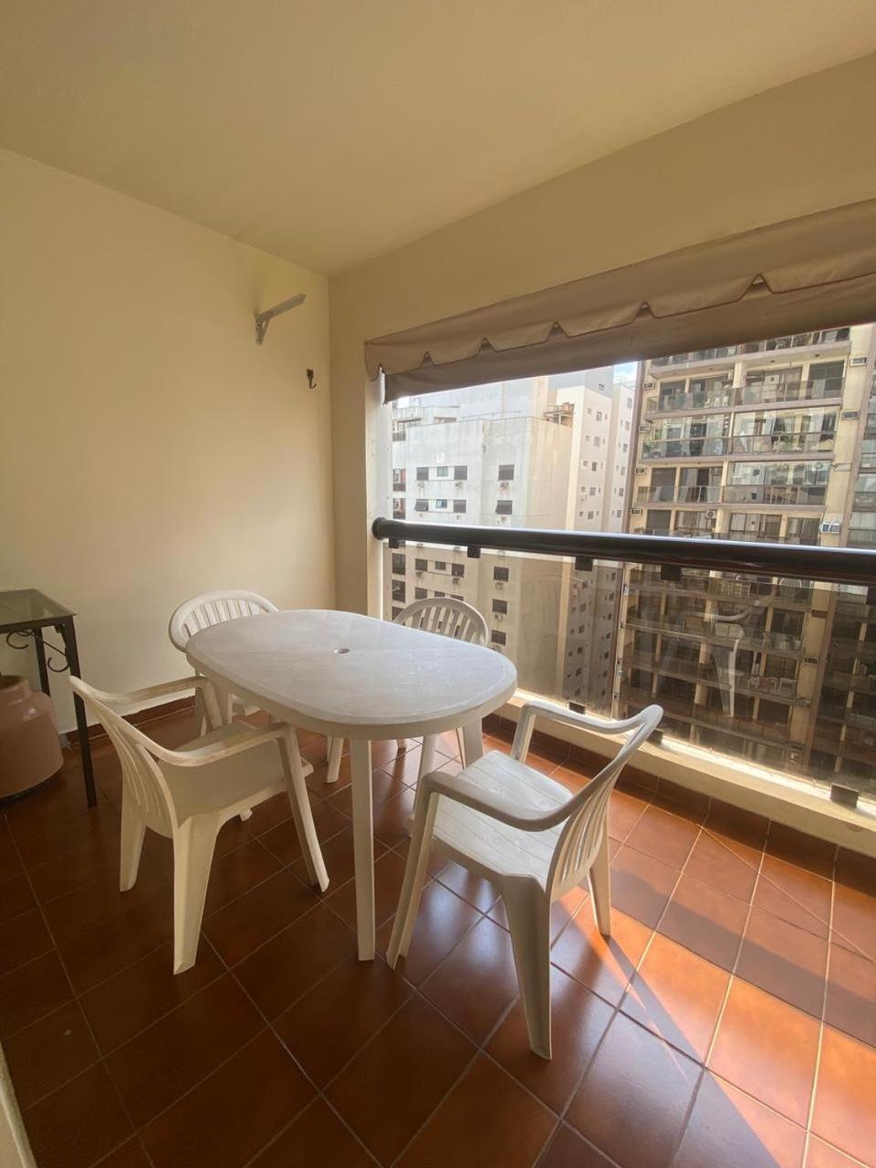 2 Dorm L Piscina L Sauna L Garagem L 200M Da Praia Das Pitangueiras Guarujá Exterior foto