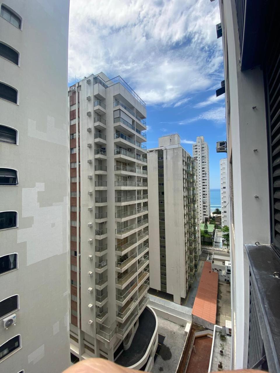 2 Dorm L Piscina L Sauna L Garagem L 200M Da Praia Das Pitangueiras Guarujá Exterior foto